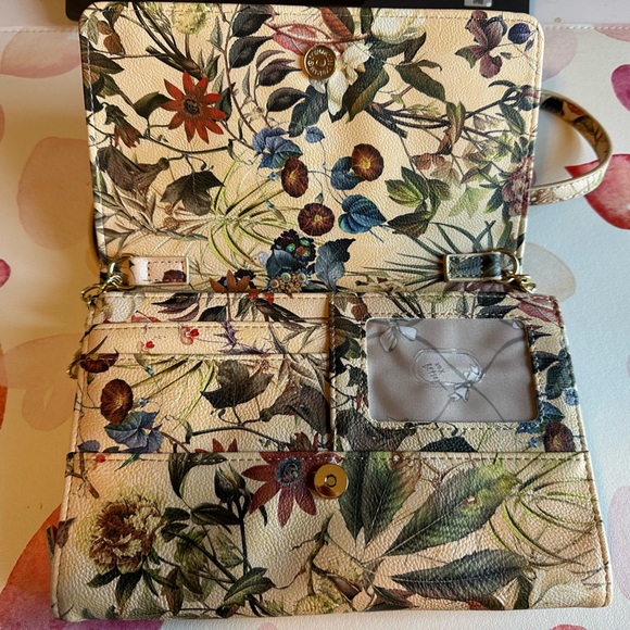 NWOT Betsey Johnson Crossbody Bag - Picture 2 of 11